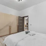 Apartment Elegant Near Parliament & Old Town *